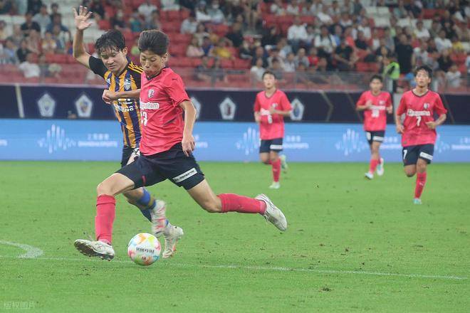 意外发生！东京FC险胜夺得胜利晋级，掌声雷动