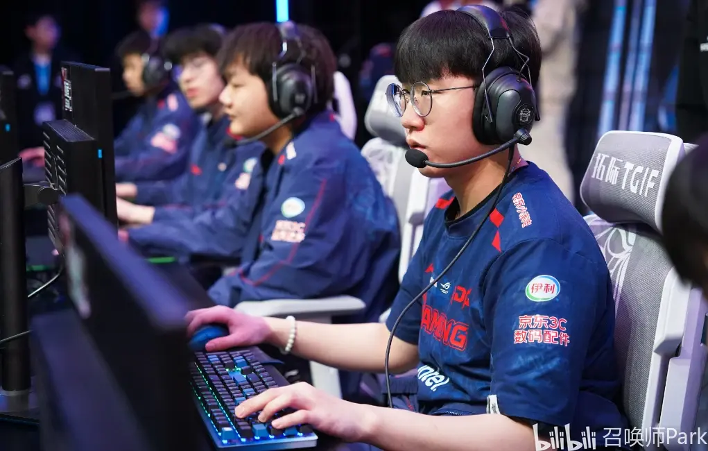 JDG血洗LGD，Meiko操刀奇招英雄翻盘宿命之战八强赛，引爆全场热议的简单介绍