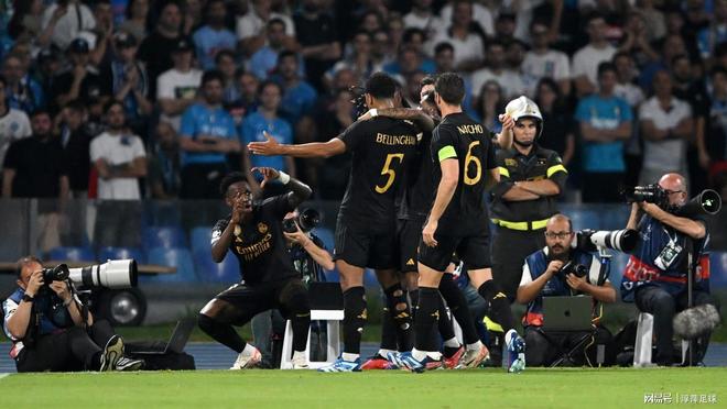 包含那不勒斯翻盘土耳其，姆巴佩点燃赛场的词条