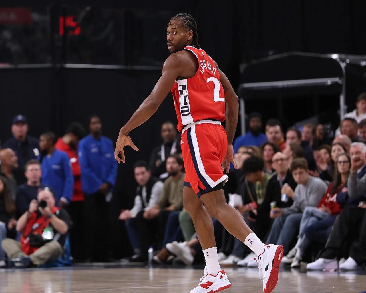 猛龙险胜步行者，伦纳德惊艳四座