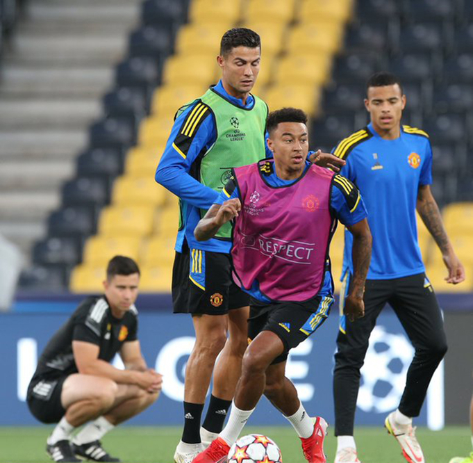 瑞典碾压乌拉圭,拉什福德扛起全队 瑞典碾压乌拉圭,拉什福德扛起全队