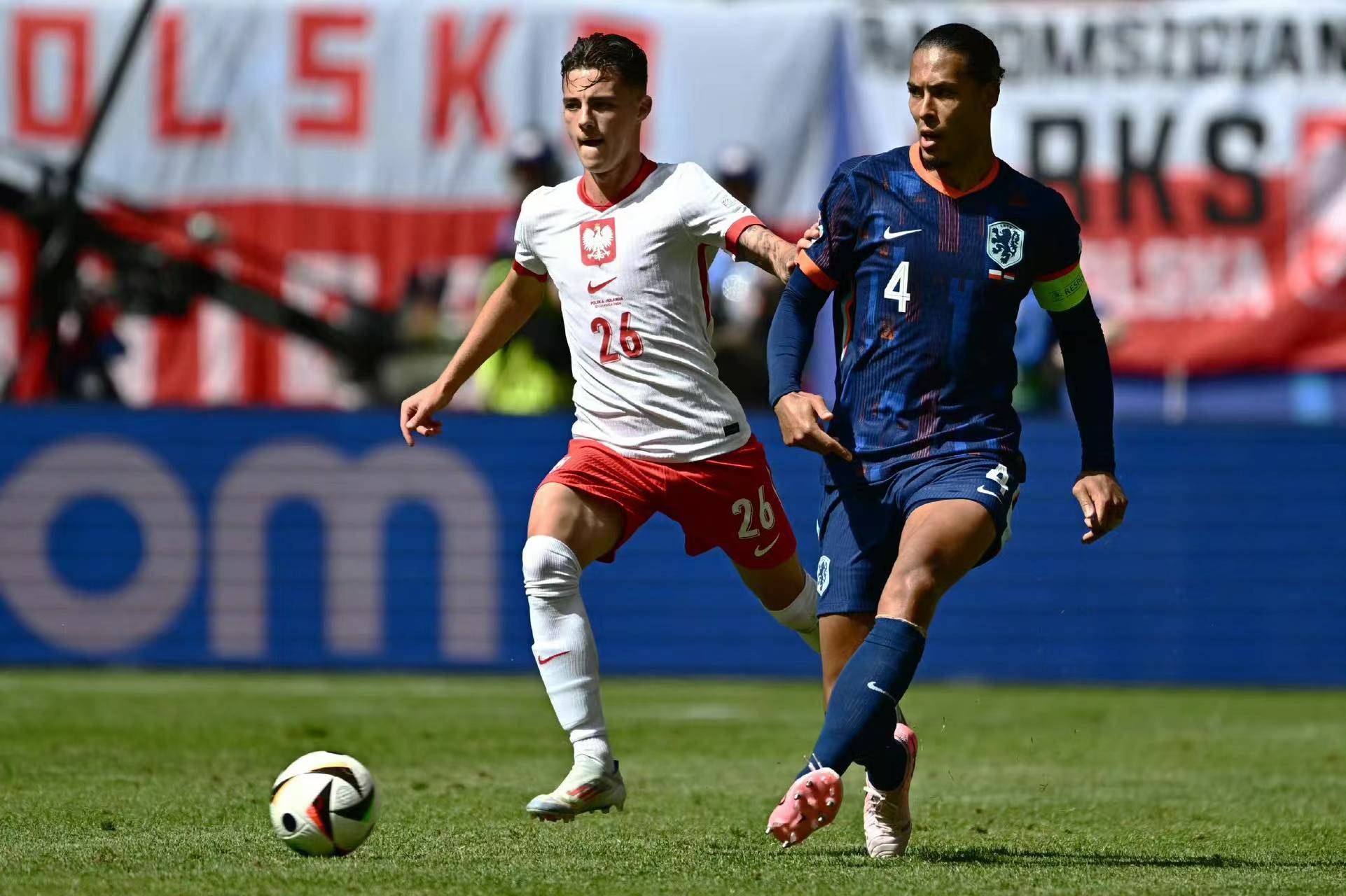 奥地利队横扫波兰队，王皓统治全场